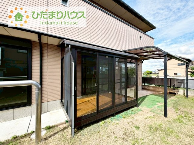 便利なサンルーム付き！