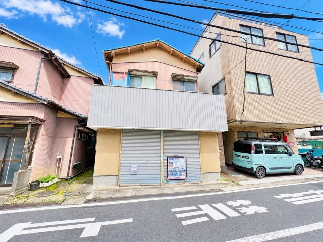 東武スカイツリーライン「越谷」駅徒歩約6分、交通アクセス良好！ご家族のライフスタイルに合わせた自由設計が可能です！当社無料の間取り作成も承ります！建物イメージや資金計画などお気軽にご相談ください！