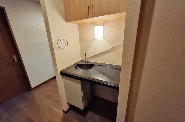玄関ホール手洗い器