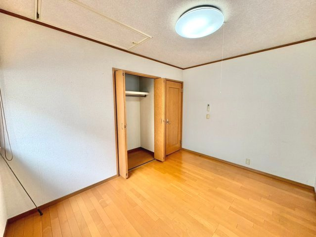 全居室収納付きで、お部屋がすっきり片付きます。
