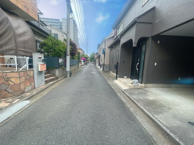 車通りも少なく住宅街なので安心して生活できます！