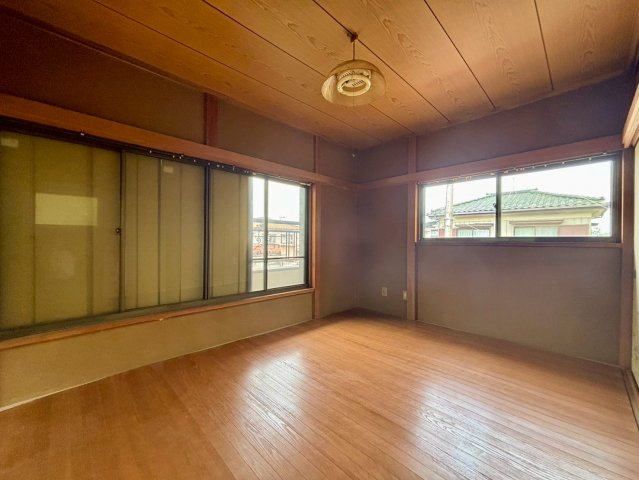 ゆったりした洋室です！