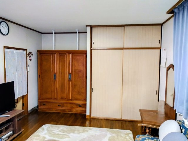 荷物が多くても収納スペースがたっぷりあるので、生活スペースを広く確保する事ができます。
