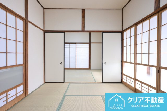 1階和室の別アングルからの写真です♪