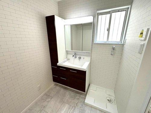 【千年1丁目　モデルハウス分譲の洗面】