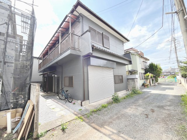 落ち着いた雰囲気の外観です