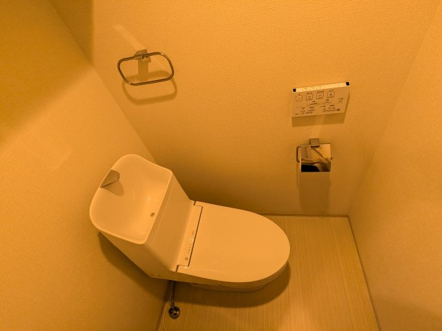 壁リモコンのトイレです