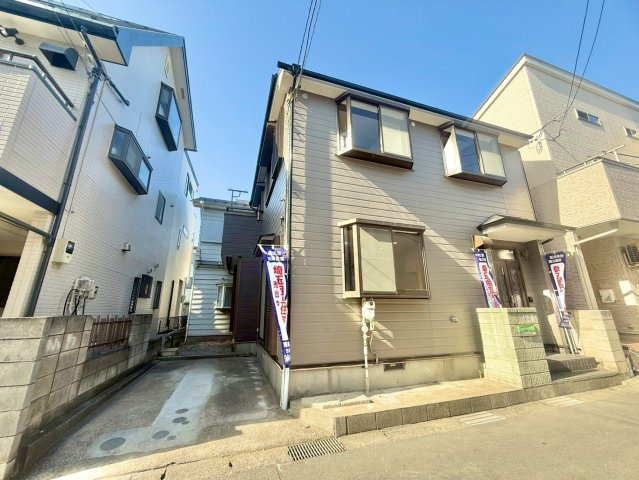 室内もきれいになっておりますので是非室内のご内見お問合せ下さい♪