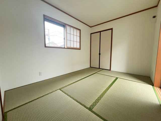 【6帖和室】和室は1部屋あると来客用などにも活用でき便利です！