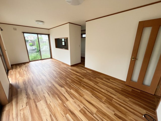 【LDK16.25帖】窓からはたっぷりの日が差し込みます！
