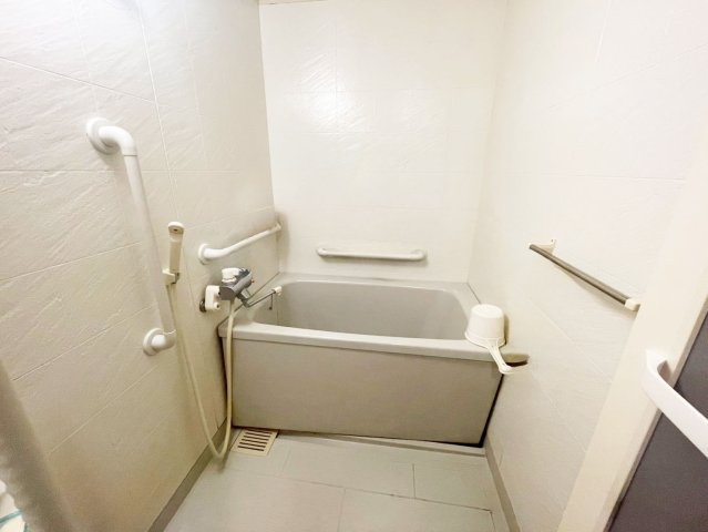 ※物件写真は一部、AIによる画像処理を行っており家具や備品が削除されております。現況とは異なることをご承知ください。