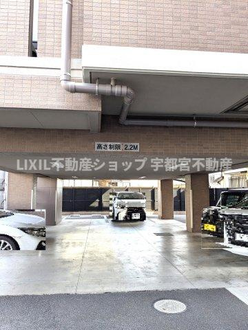 敷地内駐車場です