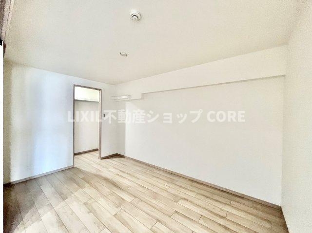 室内はいつも明るい印象なので気持ちの良い朝を迎えられます。毎日の生活も明るくなりそう♪　