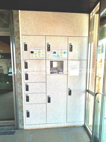 外出中でも荷物が受け取れる宅配BOX完備！ネットショッピング等を活用されている方にもピッタリです。