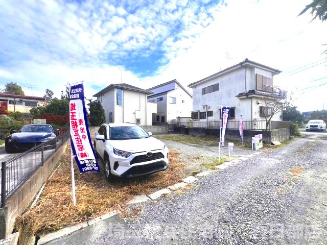 幸松小学校まで徒歩約8分(600ｍ)・東中学校まで徒歩約2分(160ｍ)でお子様の通学も安心です！