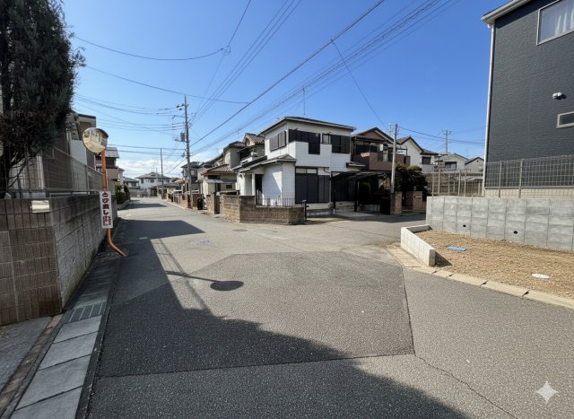 交通量の少ない前面道路は、小さなお子様のいるご家庭でも安心です！