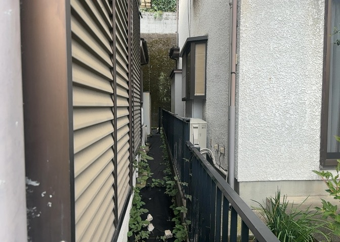 土地を買う際、住む地域の自治体や福祉の補助制度にも注目してみましょう。子供や老人の医療補助やゴミ出しのルールなど、自治体によってルールに大きな違いがあるため、暮らしやすい土地で判断するとよいでしょう。
