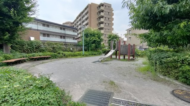 【敷地内公園】