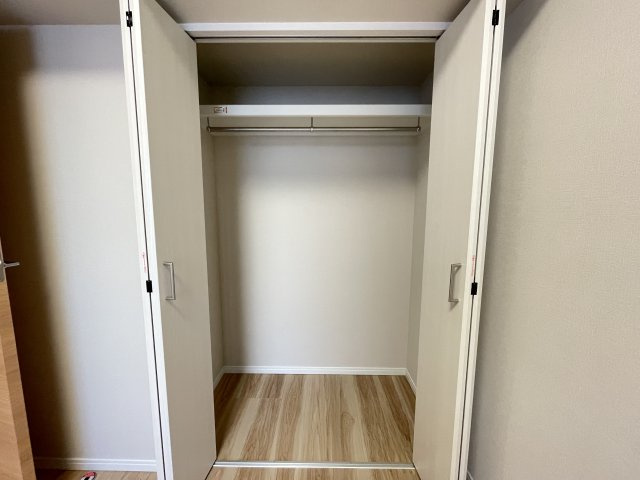 各居室に収納がついており、家族で使い分けしやすくなっています。　