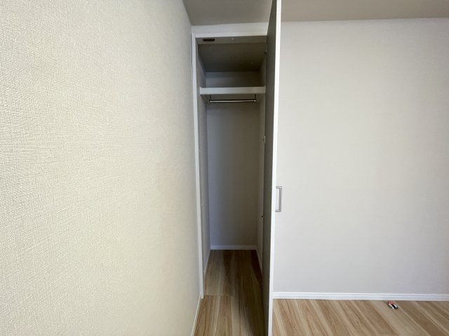 各居室に収納がついており、家族で使い分けしやすくなっています。　