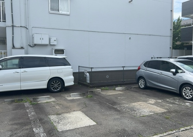 マンションの駐輪場は、事前に空きがあるか確認を取ると安心です。せっかく入居したのに駐輪スペースがない！なんてことになったら大変ですよね。そこで、内見時や購入前にはまず事前に確認しておくと良いでしょう。