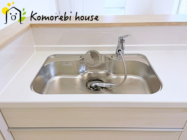 コンパクトなキッチンで掃除もラクラク
