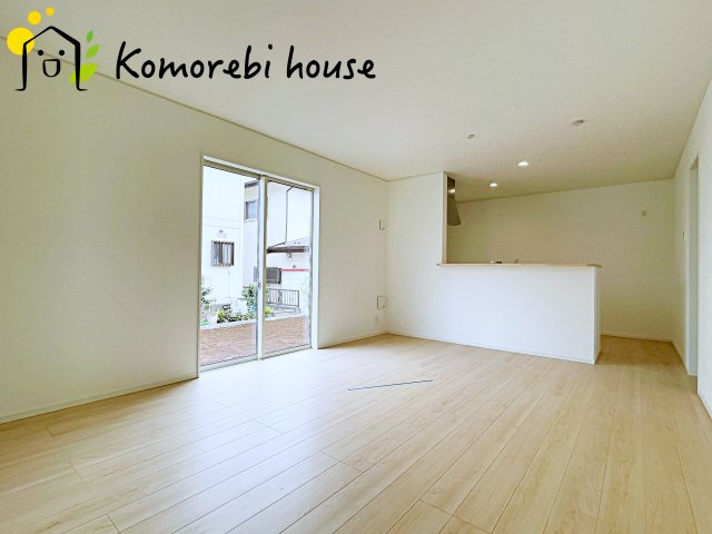ゆったり過ごせる居間です