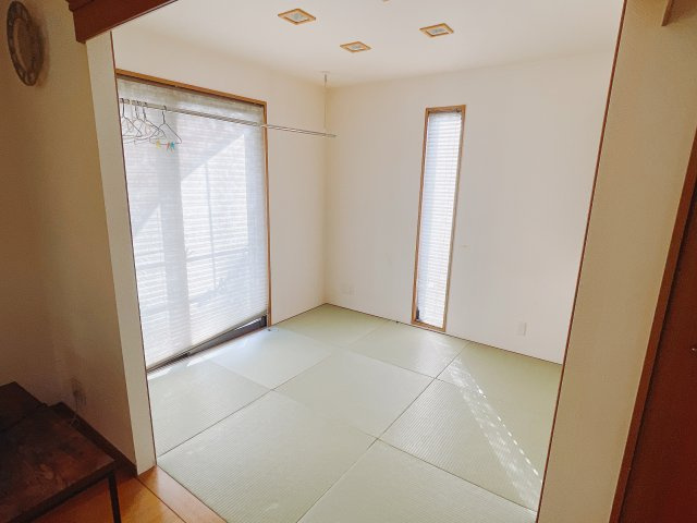 ■1階和室｜和室でしか味わえない畳ならではの香りや素材で和のやすらぎを感じてください♪休日はお子様とお昼寝するのにも最適です！