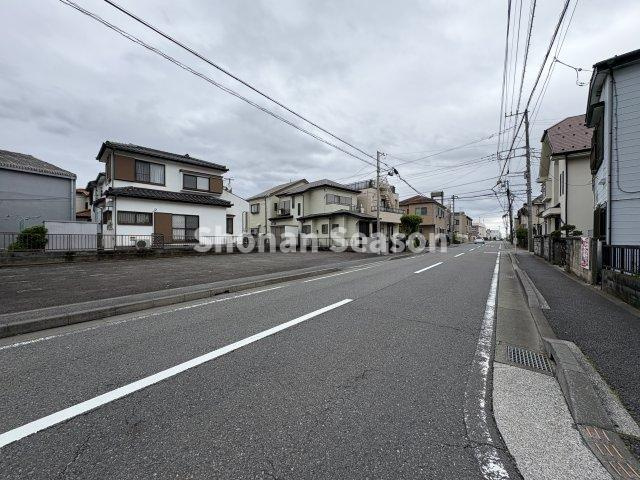 スーパーやコンビニ、小学校が程近く生活便良好なロケーションです！