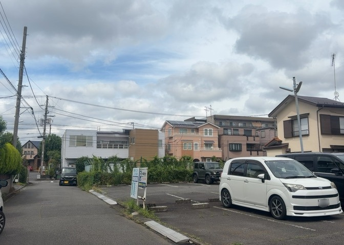 土地の地勢が高台の場合、景色を綺麗にみることができ、景色にこだわってお家探ししている方におすすめです！また平坦地よりも風通しがいいというメリットがあります。デメリットもあるので是非現地でご確認下さい。
