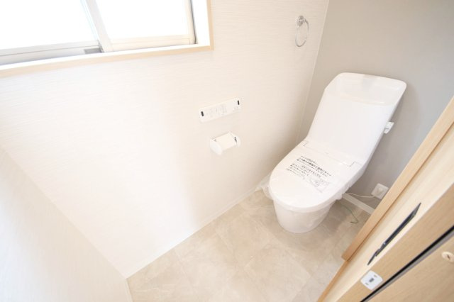 1階2階にウォシュレットトイレ完備