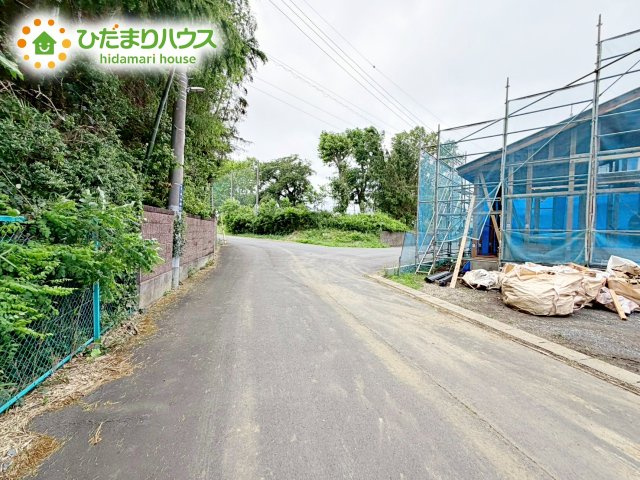 車通りも少ないので運転が苦手な方でも安心して駐車できます