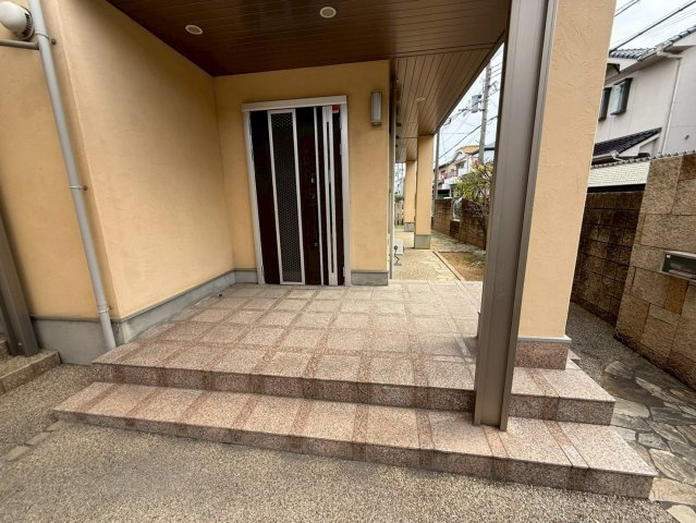 シンプルで使いやすい玄関です