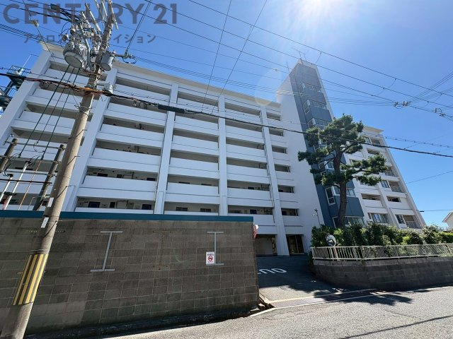 鉄筋コンクリート造9階建て