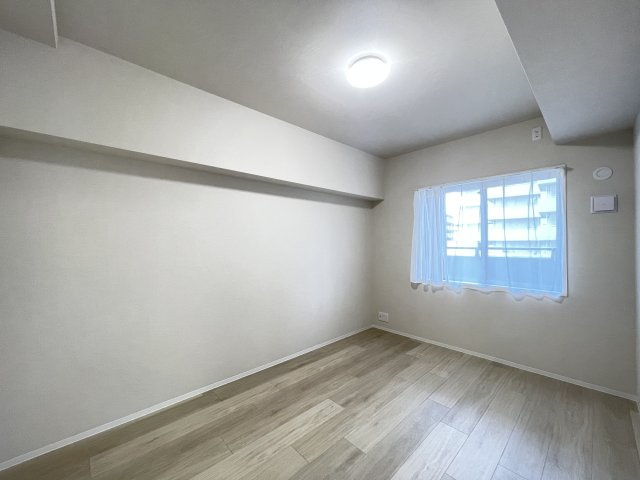 西側洋室6.0帖。