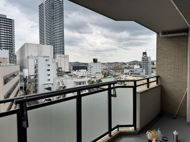 ～3箇所から出入り可能なバルコニー～