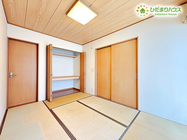和室の収納は大容量！圧縮袋を使用すれば沢山の季節品を　収納可能です！おもちゃも沢山入ります！
