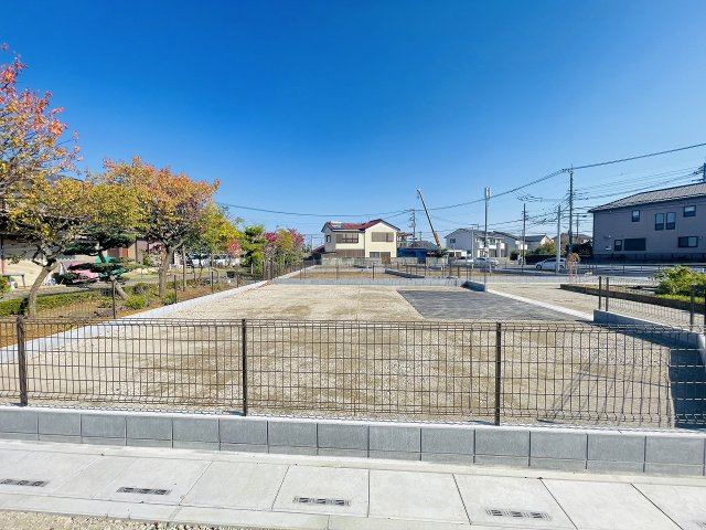 対象地：B区画　敷地約30坪　ブロックフェンス施工済　市街化調整区域ですが、どなたでも建築可能です！