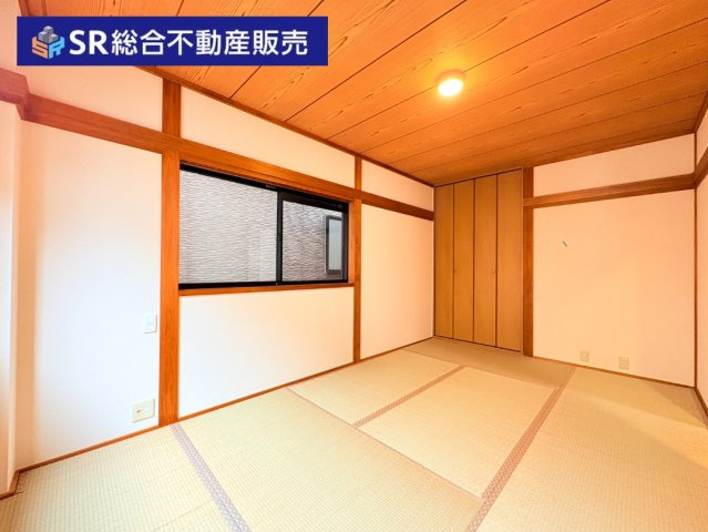 【2階7.5帖】寝室としてもいかがでしょうか☆　