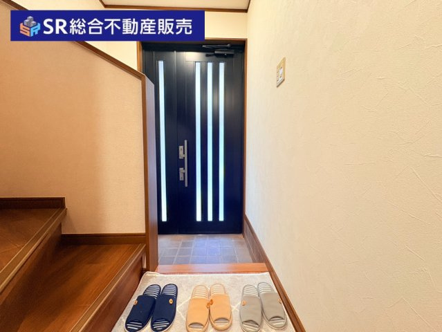 玄関にはシューズボックスもございます！　