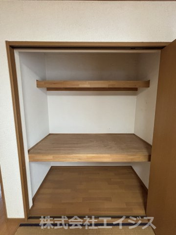 リビングの収納です。