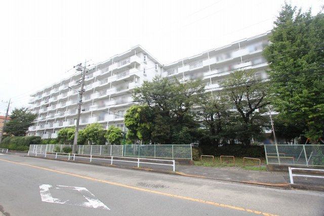 駅から平坦な道のりですので、通勤通学やお出かけも便利です。