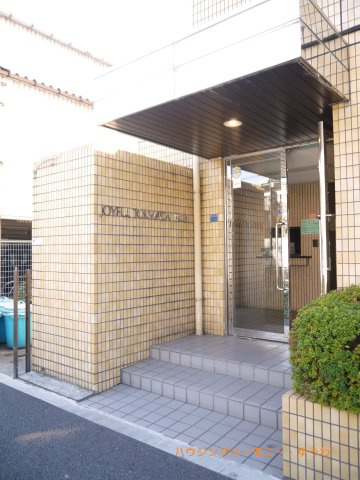 清廉とされたエントランスになっています。