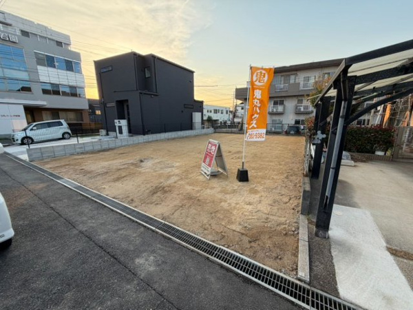 【若園三丁目（11期）の前面道路含む現地写真】