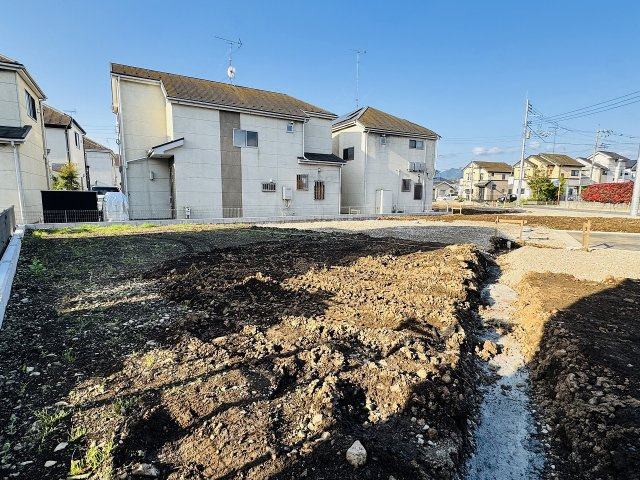 ～閑静で落ち着きのある住宅地内　建築条件の付いていない売地です～