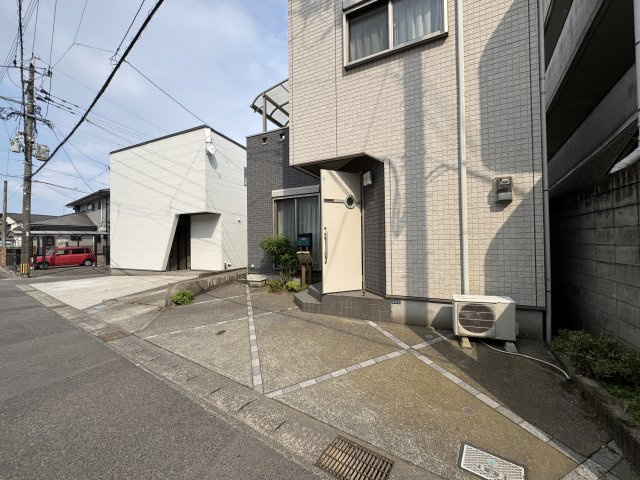 駐車スペース有り♪