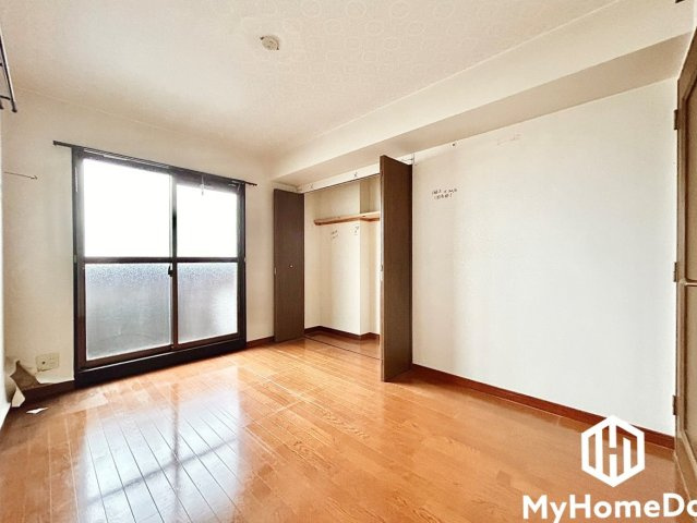大きなクローゼットなので整理整頓しやすいです。