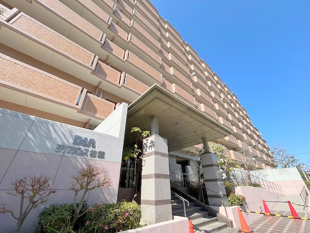 外観：327002177143