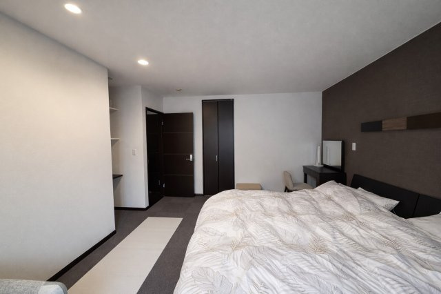 使い勝手のいい寝室です