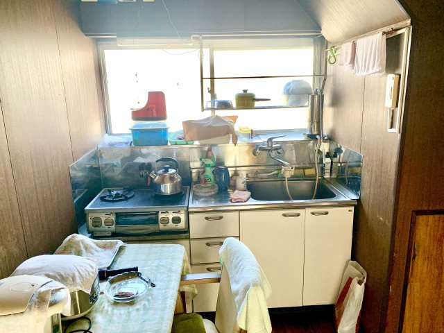 コンパクトで使いやすいキッチンです